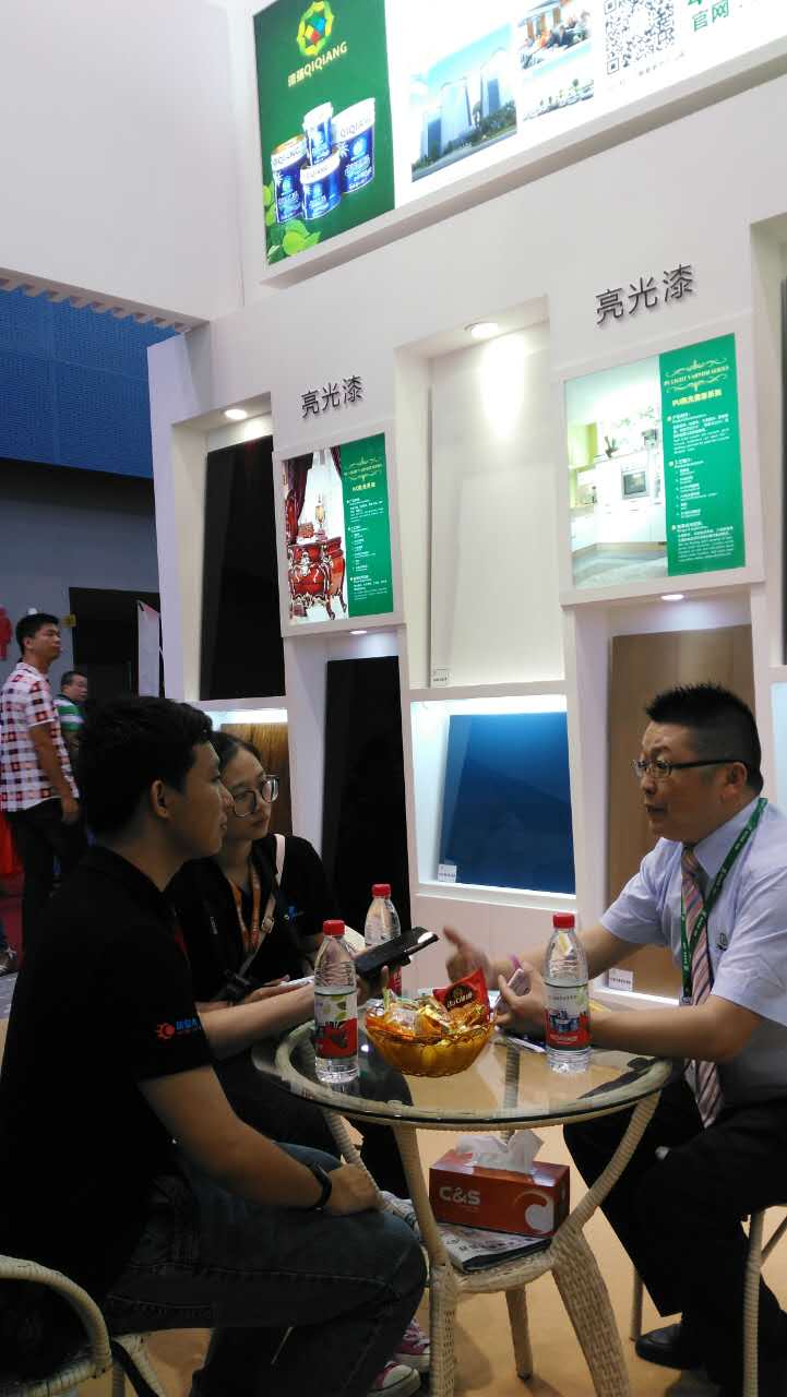 慧聪网资讯采访色虎看片软件色虎视频APP下载漆厂家张文 慧聪网资讯采访色虎看片软件色虎视频APP下载漆厂家张文