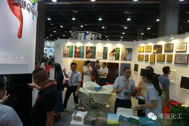 色虎看片软件化工亮光漆厂家中博会现场2